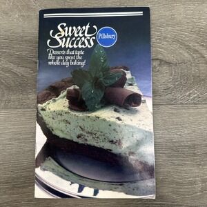 Sweet Success Pillsbury 1980 Vintage Dessert Cookbook Recipes Booklet